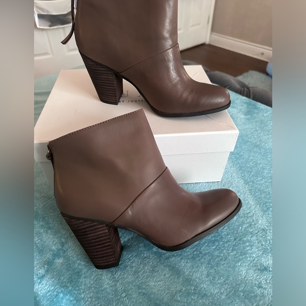 LUXE by JUSTFAB leather boots bootie shoe size 9 PIERCE